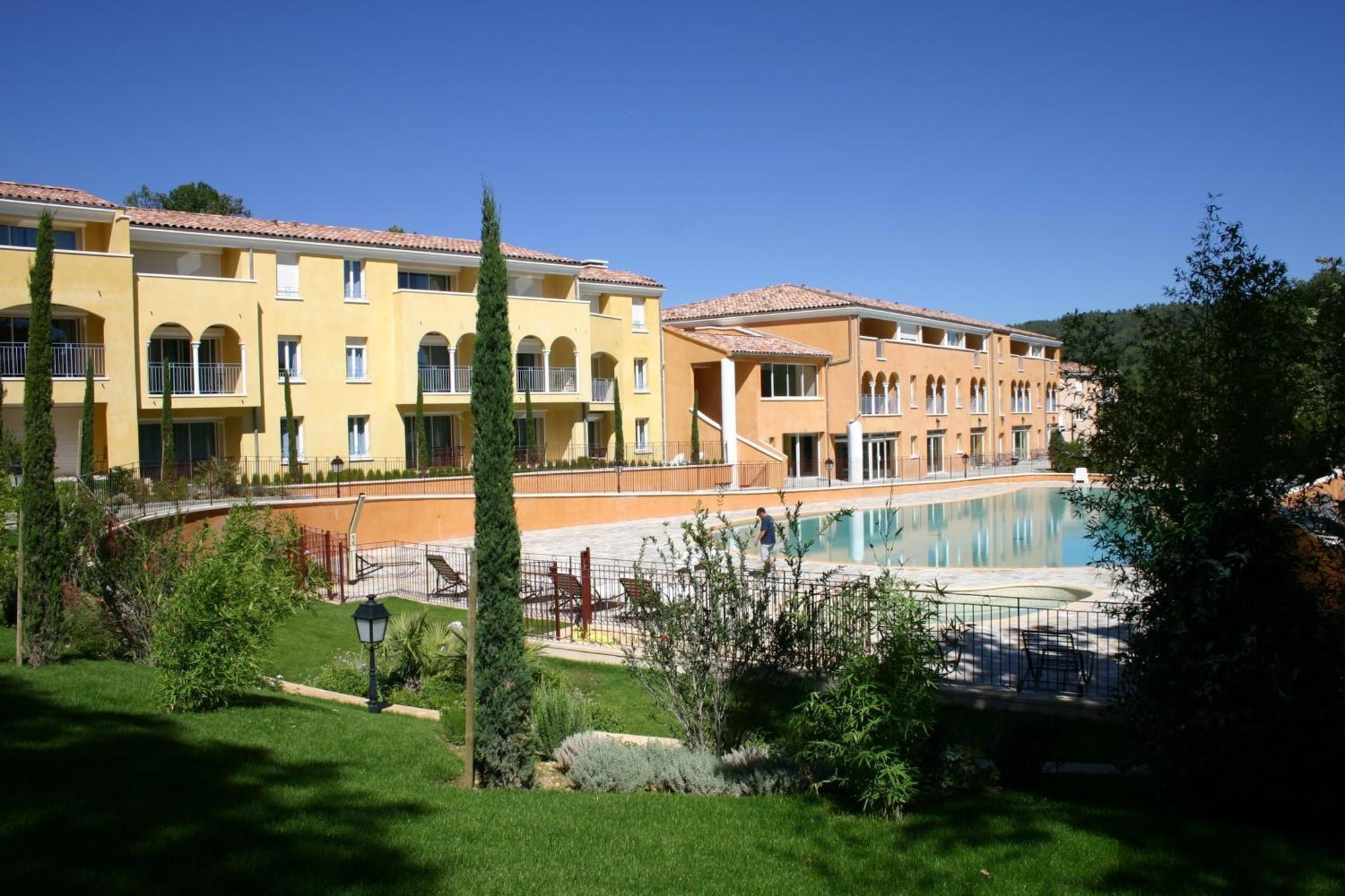 Residence Odalys La Licorne De Haute Provence Gréoux-les-Bains Exterior foto